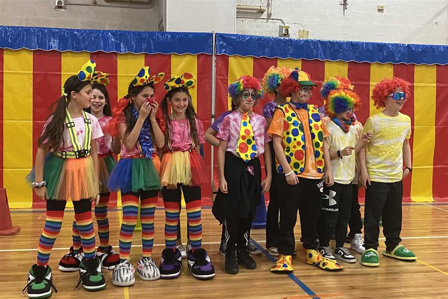  Circus Act